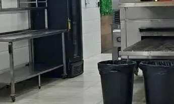 Imagem 3: Disk pizza em Avenida de grande movimento Ref; 1961