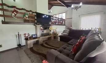 Imagem 6: Casa para Venda em Teresópolis, Fazendinha, 4 dormitórios, 1 suíte, 4 banheiros, 4 vagas