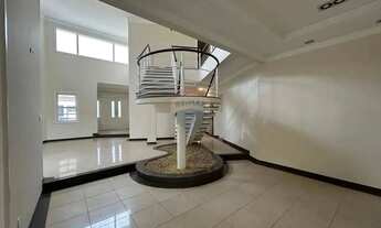 Imagem 3: RE/MAX ALUGA CASA EM CONDOMÍNIO 3 SUÍTES 360 M² 4 VAGAS E PISCINA AQUECIDA R$ 15.000,00