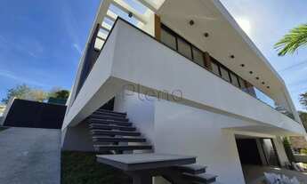 Imagem: Sobrado à venda com 4 suítes no Loteamento