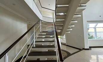 Imagem 2: RE/MAX ALUGA CASA EM CONDOMÍNIO 3 SUÍTES 360 M² 4 VAGAS E PISCINA AQUECIDA R$ 15.000,00