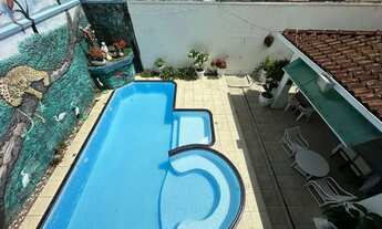 Imagem 3: Residencial Ponta Negra 1 Casa Duplex Espaçosa 6 Suites Suíte master com hidro e varanda