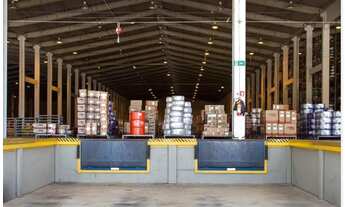 Imagem 3: Galpão/Depósito/Armazém para aluguel tem 5000 metros quadrados em - Extrema - Mg