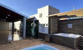 Imagem 4: Casa à venda em Uberaba (Parque das Laranjeiras II) 3 vagas, piscina e churrasqueira