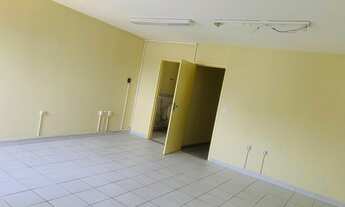 Imagem 7: Prédio Comercial 10 salas vizinho a Santa Casa