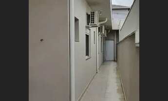 Imagem 5: Casa de condomínio térrea para aluguel possui 205 metros quadrados com 3 quartos