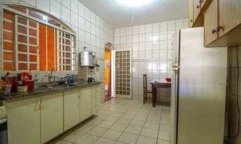 Imagem 2: Excelente Casa! 800m2, 04 Quartos, 2 Suítes, Churrasqueira, Rua 06, Vicente Pires