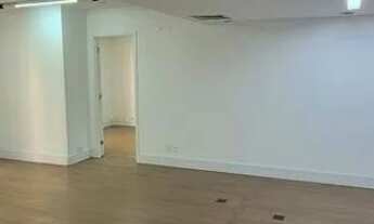 Imagem 4: Ponto comercial/Loja/Box para venda possui 107 metros quadrados em Centro - Rio de Janeiro