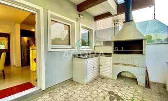 Imagem 2: Casa para venda possui 109 metros quadrados com 3 quartos em Igara - Canoas - RS