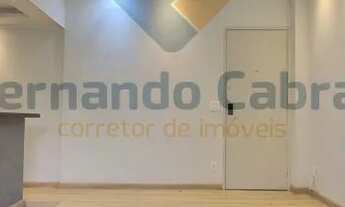 Imagem 4: Apartamento à venda em Icaraí, de frente e em rua arborizada