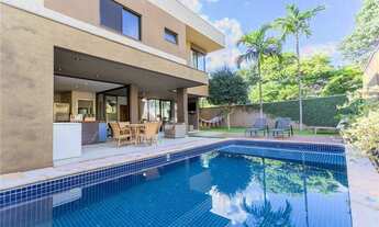 Imagem 2: Maravilhoso Sobrado no Figueira Branca, com arquitetura única e moderna, em um terreno de