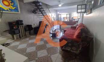 Imagem 2: Maravilhosa casa tríplex com planta generosa em excelente localização da Penha Circular