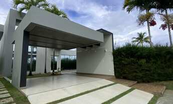 Imagem 4: Maria Rezende Machado - Porteira Fechada