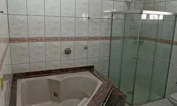 Imagem 2: Casa de condomínio térrea para aluguel possui 250 metros quadrados com 3 quartos