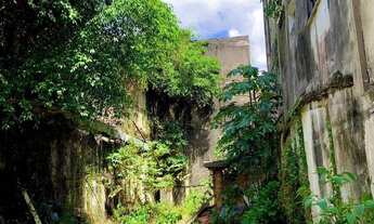 Imagem 6: Prédio comercial na Avenida Nazaré em frente à Basílica