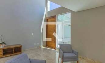 Imagem 4: Casa à Venda - Bandeirantes, 3 Quartos, 280 m2