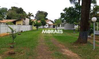 Imagem: Casa com 4 quartos (2 suítes). 3 vagas