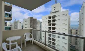 Imagem: Apartamento com varanda e vista mar a uma