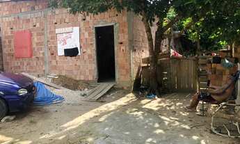 Imagem 2: Terreno com duas casas