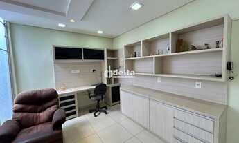 Imagem 4: Casa residencial mobiliada com 4 quartos sendo 3 suítes disponível para locação no bairro