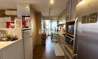 Imagem 5: Apartamento com móveis planejados e ótima iluminação