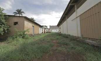 Imagem 2: GALPÃO COMERCIAL - ÁREA 3.032m² TOTAL E 474m² DE CONSTRUÇÃO - AVENIDA RIO VERDE - JARDIM H