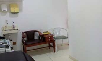 Imagem 3: Ponto comercial/Loja/Box para venda possui 31 metros quadrados com 1 quarto