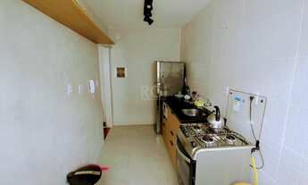 Imagem 3: Òtimo apartamento com vaga coberta e espaço para depósito