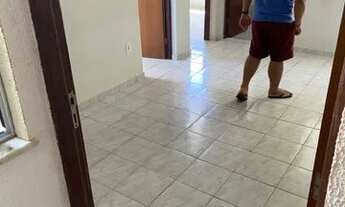 Imagem 2: Aluga - se e vende - se ap. no cond. Del Lest. 800 reais aluguel e 200 mil negociável