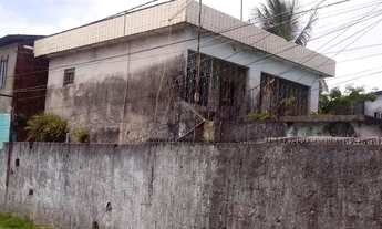 Imagem 2: Terreno com duad casas