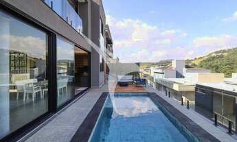 Imagem 2: SANTANA DE PARNAIBA - Casa Padrão - Alphaville