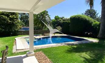 Imagem 2: SANTANA DE PARNAIBA - Casa Padrão - Alphaville