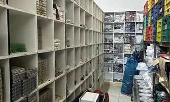 Imagem 2: Pratelheira de madeira