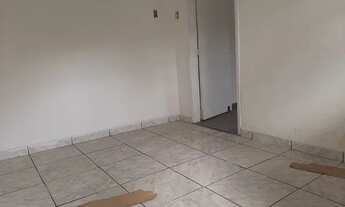 Imagem 2: Barracão de com área privativa de um quarto. Novo Riacho