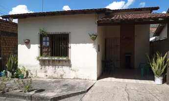 Imagem: Casa em condomínio na Rua Itariri, 204