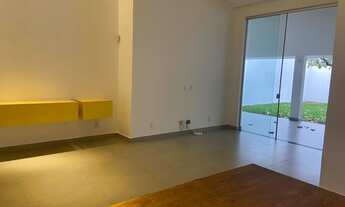 Imagem 7: Térrea para venda possui 200 metros quadrados com 3 quartos em Jardim Karaíba - Uberlândia