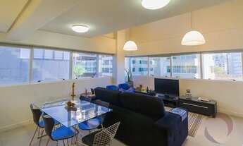 Imagem 3: Loft duplex para venda possui 77 metros quadrados com 1 quarto em Centro - Florianópolis