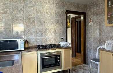 Imagem 6: Casa para venda possui 100 metros quadrados com 3 quartos em Pinheirinho - Curitiba - PR