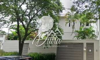 Imagem 2: Casa na Vila Nova Conceição Vila Nova Conceição 482m² 05 Dormitórios 05 Suítes 10 Vagas