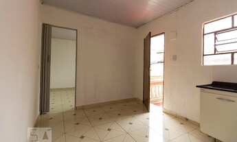 Imagem 4: Casa para Aluguel - Centro, 1 Quarto, 35 m2