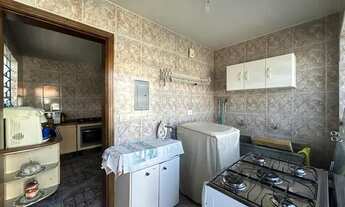 Imagem 7: Casa para venda possui 100 metros quadrados com 3 quartos em Pinheirinho - Curitiba - PR