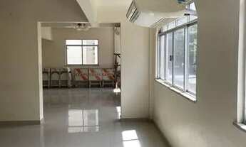 Imagem 2: Apartamento para aluguel possui 106 metros quadrados com 2 quartos em Umarizal - Belém - P