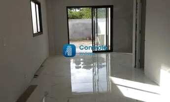 Imagem 2: Sobrado de Alto Padrão com 02 dormitórios 02 suítes, no Bairro Rio Vermelho em Florianópol