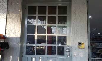 Imagem 2: Aluga-se um ótimo apart de 1 qt de frente na av principal da QS 11 do Areal em Árniauqeira