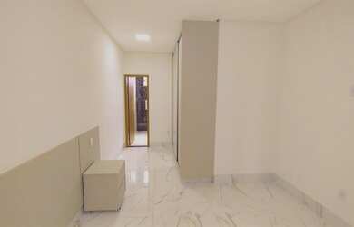 Imagem 7: Casa de Rua - Casa 3 quartos, sendo 3 suítes