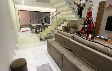 Imagem 5: Casa de Alto Padrão , Casa no Condomínio Villa Calábria com 4 Quartos, sendo 3 suítes