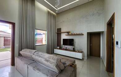 Imagem 2: SOBRADINHO - CABV - 4 SUÍTES - CHURRASQUEIRA - PISCINA - ACC FINANCIAMENTO