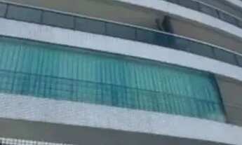 Imagem: Alugo apartamento c/ 3 suites 200 metros