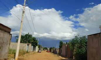 Imagem 2: Vendo casa de 2quartos sala cozinha e banheiro toda na cerâmica com Lage lote de aceito