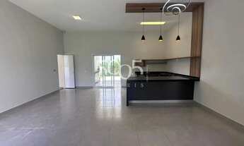 Imagem 3: Casa térrea para locação no Condomínio Gardenville, com 180 m² e 3 suítes